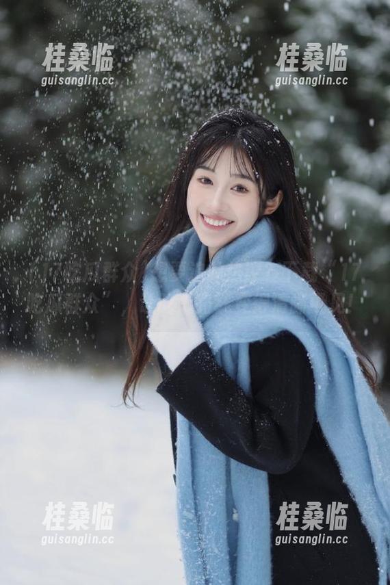 17吃瓜群众 想要追踪热议?下载“17吃瓜群众”,让吃瓜路线变得清晰可见!