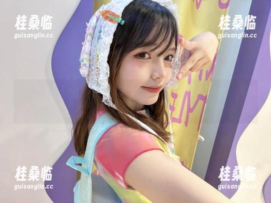 51cgfun：为了分享，我假装在吃西瓜，其实心里的秘密瓜比什么都甜！