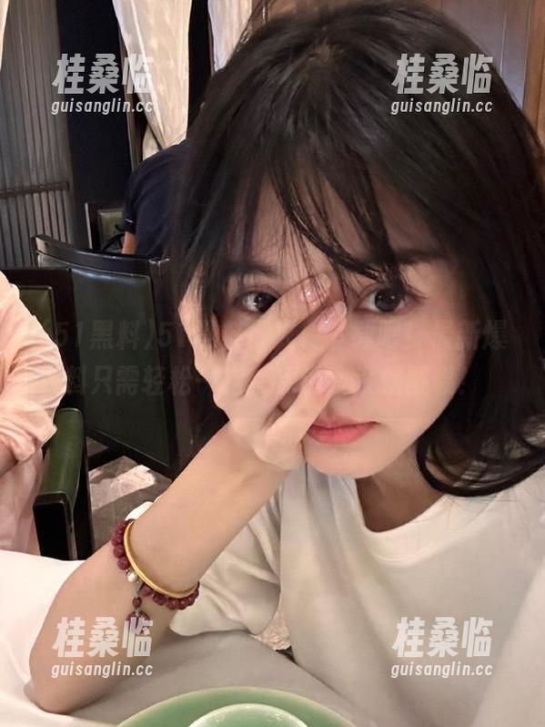 51黑料 51黑料很火,下载吧!最新爆料只需轻松一指,别说我没提醒哦!