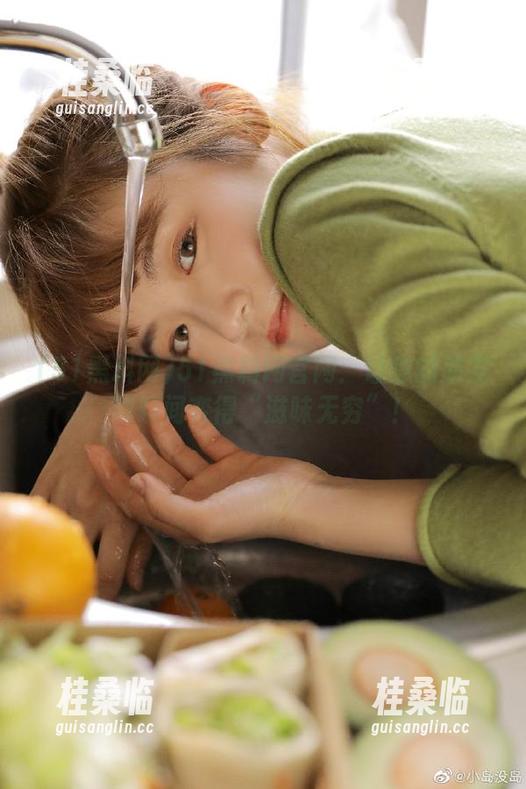 51黑料网官网：让你的朋友圈瞬间变得“滋味无穷”！