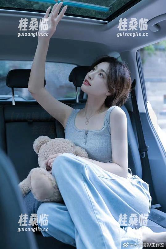 718娱乐“主播狂欢节”：谁会在发布会上抢占吃瓜风头？