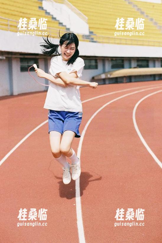 想知道你错过了什么吗？hlw视频来为你揭开吃瓜真相！