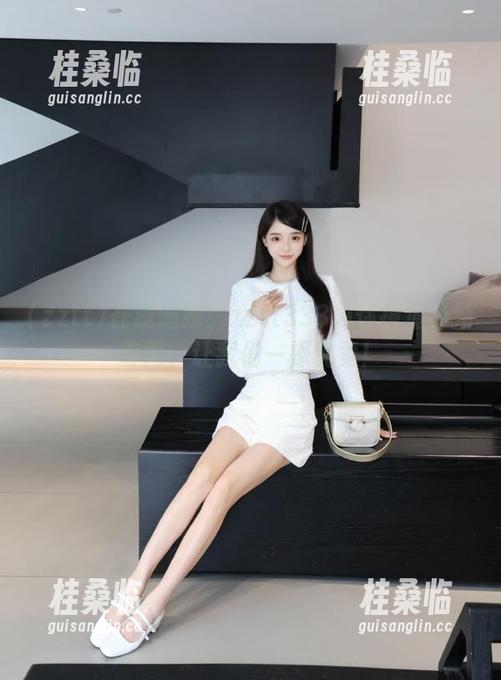 在线追踪！zztt333为你报道最新奇闻，让我们一探究竟！
