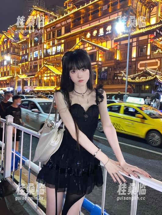 一起吃瓜的奇妙探险：谁说网蘑菇只能被低调吃掉？
