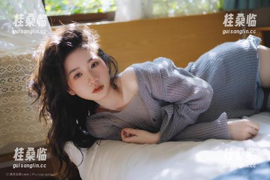 吃瓜网网页：朝阳下的神奇瓜农，难道这是种田新姿势吗？