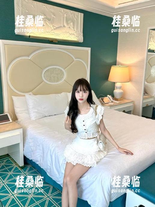 朝阳吃瓜网的秘密地址，想知道吗？小心摔下去哦！