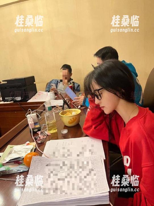 我在安卓上刷国产吃瓜，结果被无档次八卦撩得心痒！
