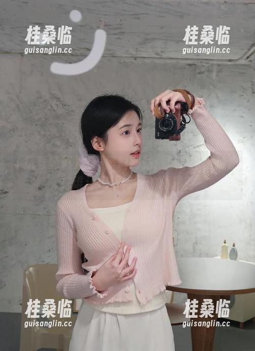 扒哥黑料 扒哥黑料网站:瓜从首页滚出,谁还记得曾经的精彩?