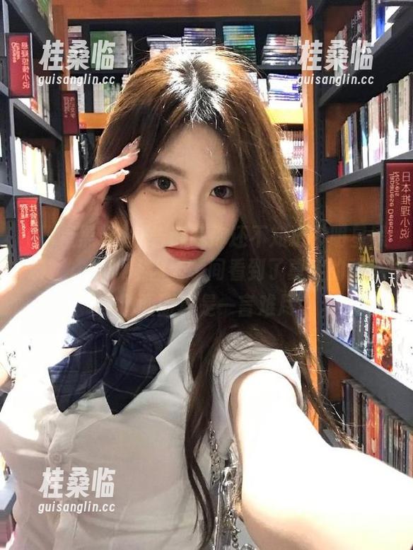 别告诉我你还不知道“明星黑料”，视频让你无意间看到了真实的背后，那画面真是一言难尽。