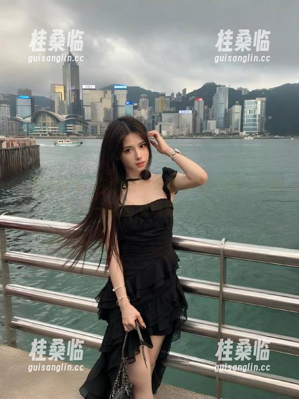 在爆料海角苹果版徘徊：一边吃瓜一边追随每颗八卦心！