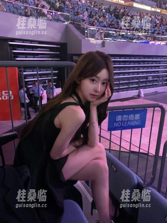 我在第一黑料苹果版上撞见八卦，顺便发现自己想吃一辈子的瓜！