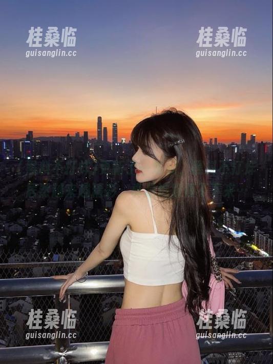 更新了一堆瓜，黑料不打烊居然越来越精彩，真是追得停不下来…