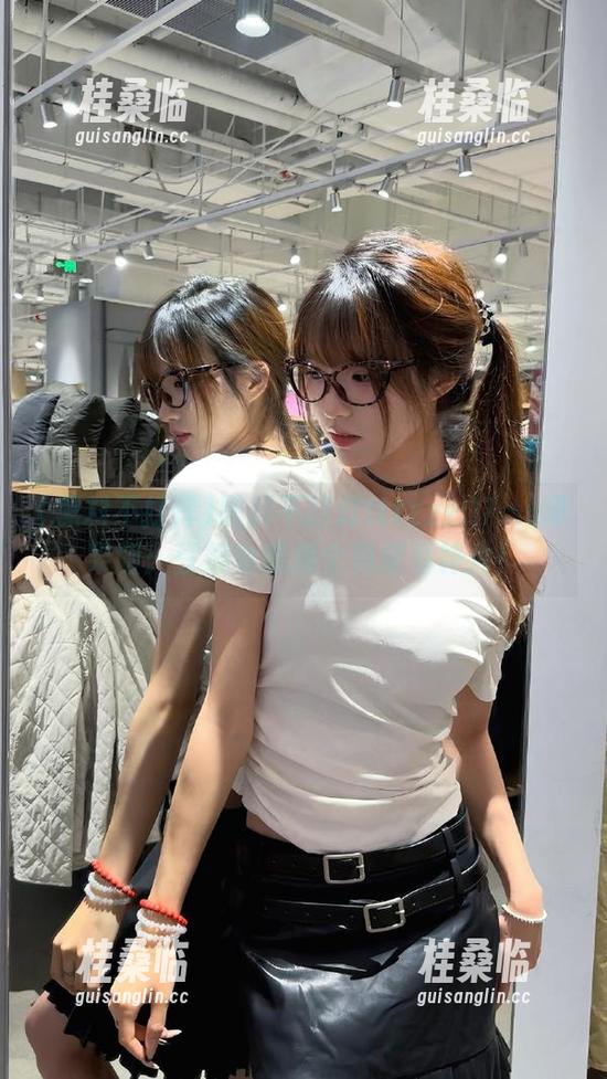 黑料不打烊 黑料不打烊tttzzz07.su苹果版:豆瓣也能换个角度看神片!