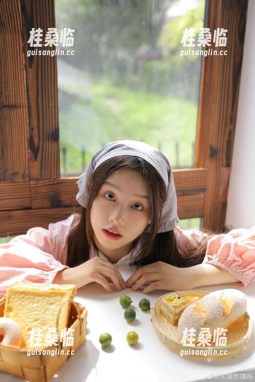 黑料不打烊，今日ios独家！吃瓜的同时，脑子都有点懵了！