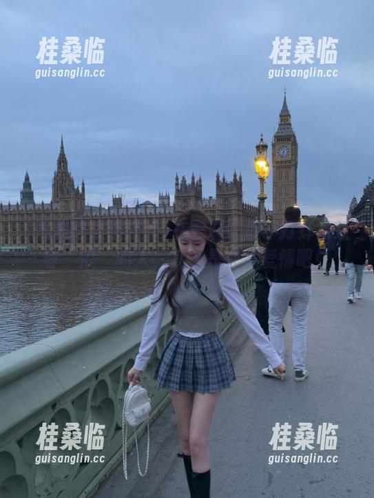 在黑料吃瓜不打烊地址等‘瓜’的人，其实是在等爱情吧！