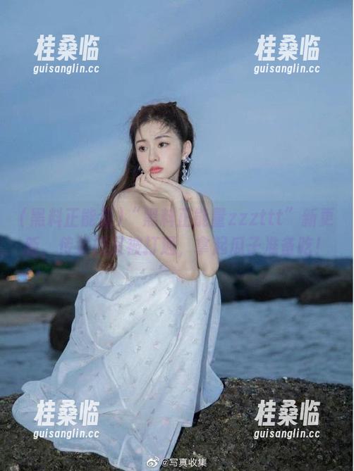 “黑料正能量zzzttt”新更新，传送门又被打通，拿起瓜子准备吃！