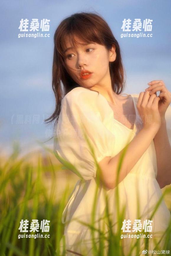 黑料网 黑料网苹果版来解锁瓜圈秘闻,快去下载吧,别掉队!