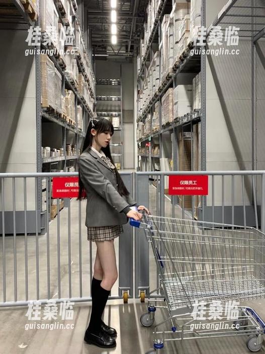 黑料网网址曝光！在线看上班也不怕拉肚子