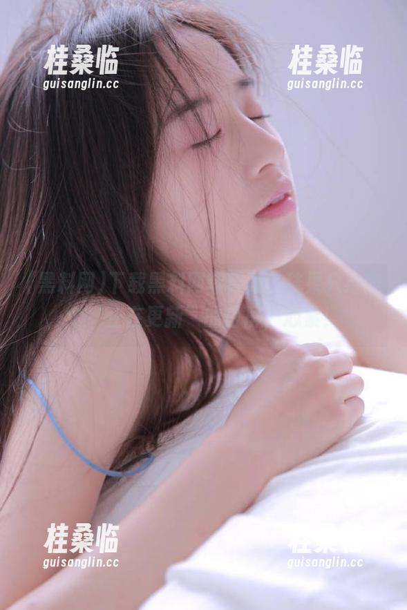 下载黑料网苹果版，结果只给我个‘正在更新’的白屏，心累！