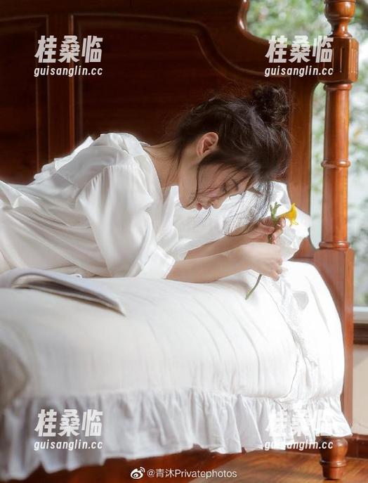 黑料网站 别说我没提醒你,下载“网红明星黑料网站”苹果版,瓜都快要砸到我头上了!